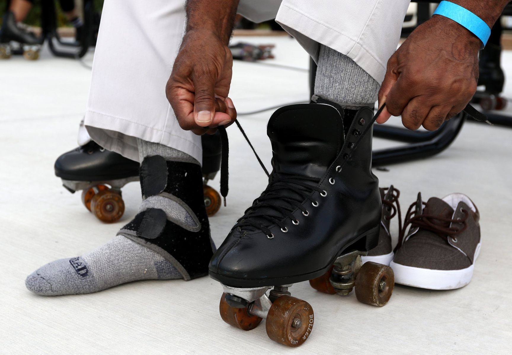 Dellwood skating rink opens